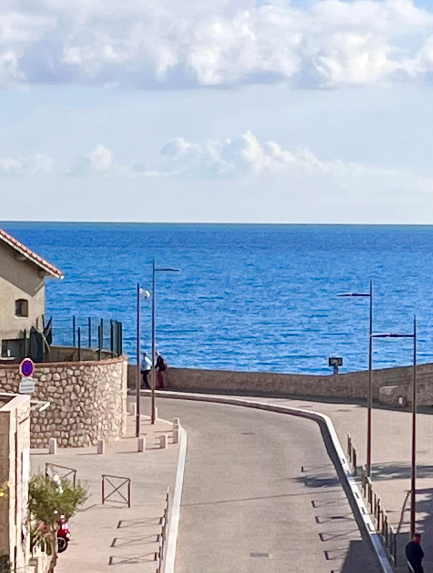 Carre D'or Bastion 1er Vue Apartment *